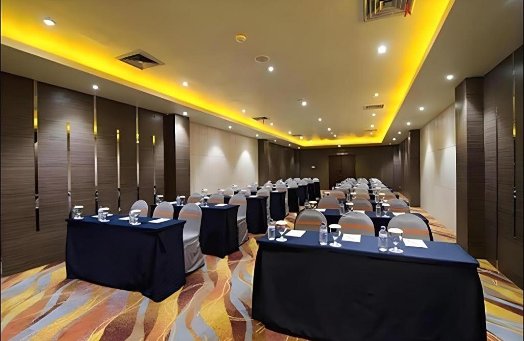 Aria Barito Hotel Banjarmasin  Kültér fotó