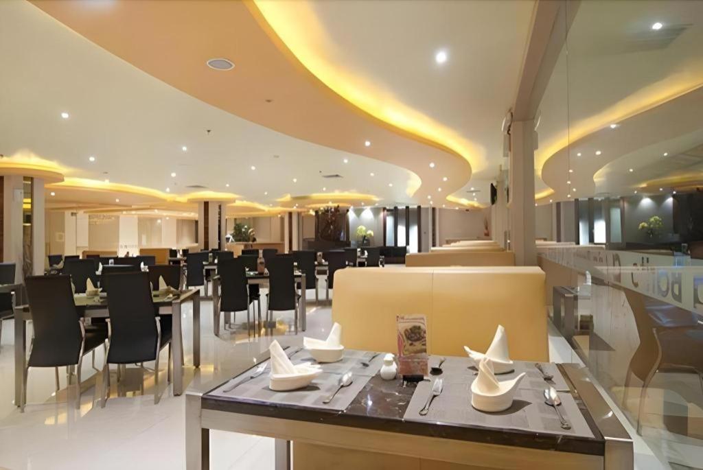 Aria Barito Hotel Banjarmasin  Kültér fotó