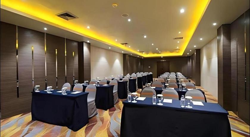 Aria Barito Hotel Banjarmasin  Kültér fotó